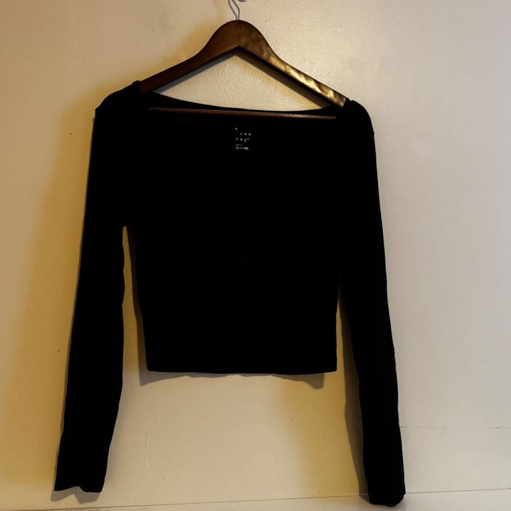 Women's S Black Ribbed Long Sleeve Button Front Cropped Basics Fall Grunge